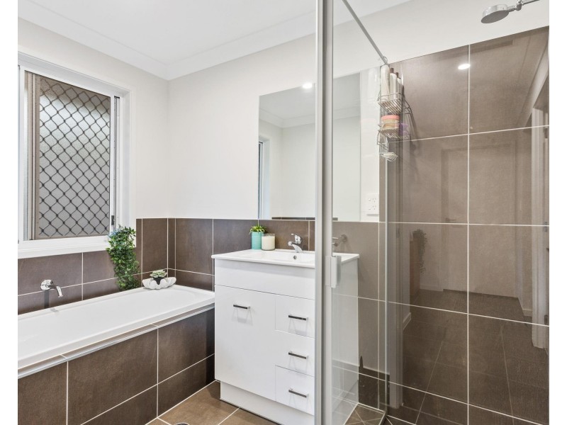 Mount Warren Park QLD 4207