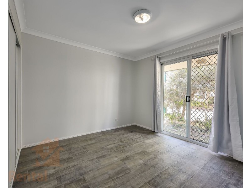 30 Hillside Crescent, Morningside QLD 4170