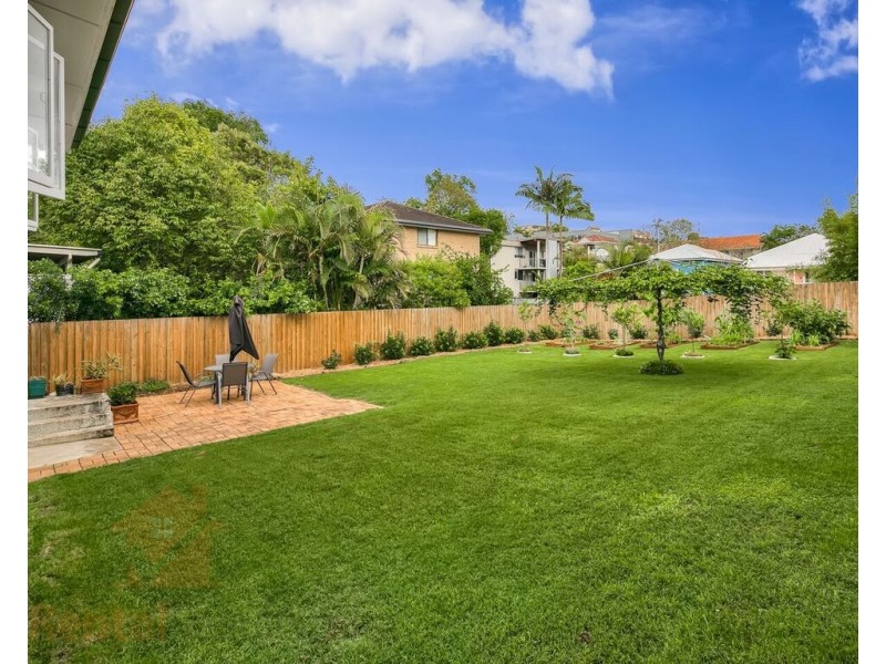 13 Explorer Street, Toowong QLD 4066