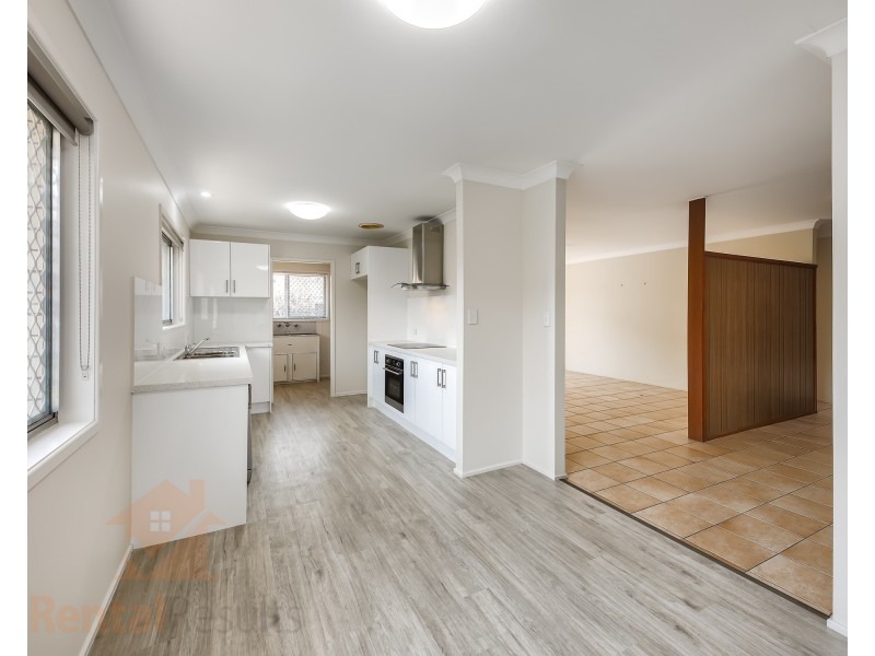 74 Springfield Street, Macgregor QLD 4109