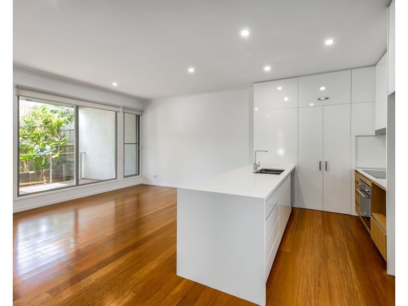 4/45 Kersley Road, Kenmore QLD 4069