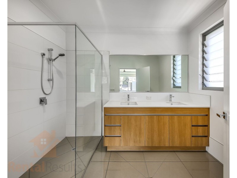 4/45 Kersley Road, Kenmore QLD 4069