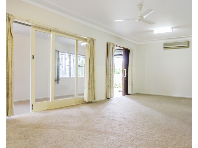 12 Jackson Street, Indooroopilly QLD 4068