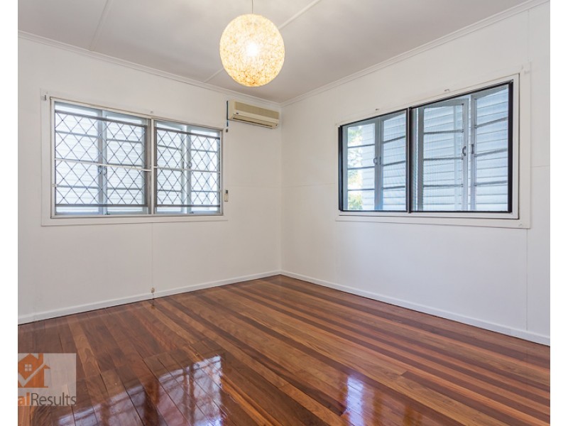 15 Rylatt Street, Indooroopilly QLD 4068