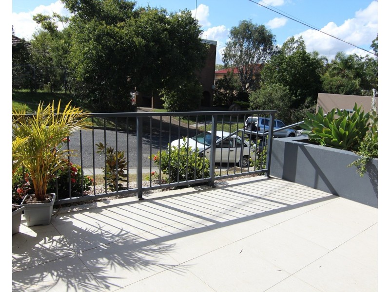 2/6 Stanley Terrace, Taringa QLD 4068