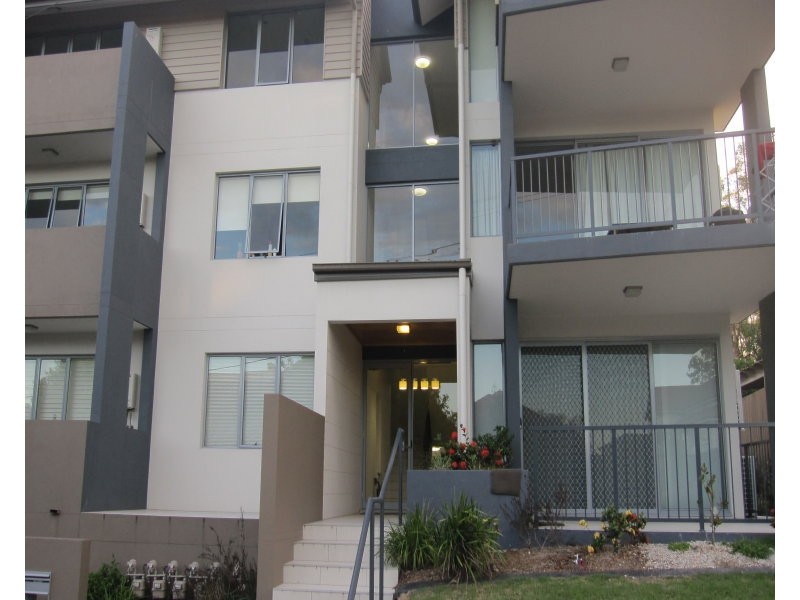 2/6 Stanley Terrace, Taringa QLD 4068