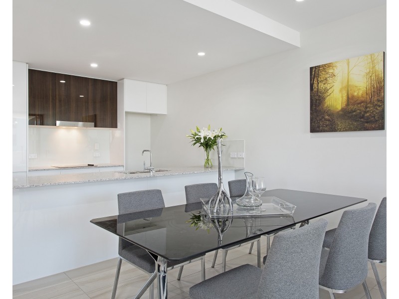 811/8 Hunt Street, Hamilton QLD 4007