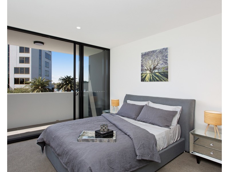 811/8 Hunt Street, Hamilton QLD 4007