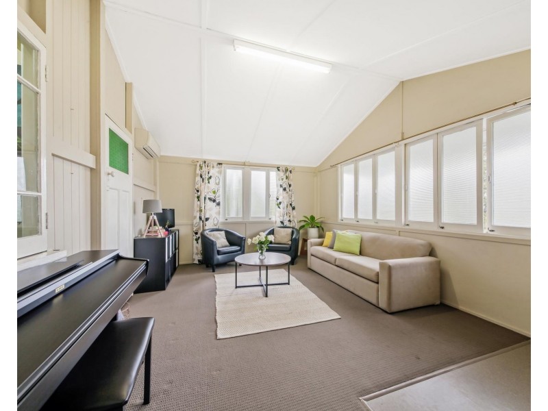 71 Somerset Road, Kedron QLD 4031