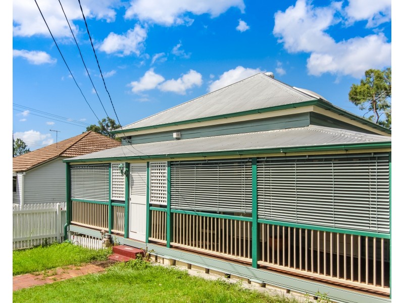6 Bramston Terrace, Herston QLD 4006