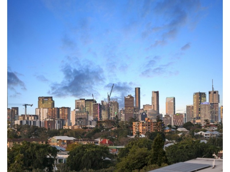 4/59 Sir Fred Schonell Drive, St Lucia QLD 4067