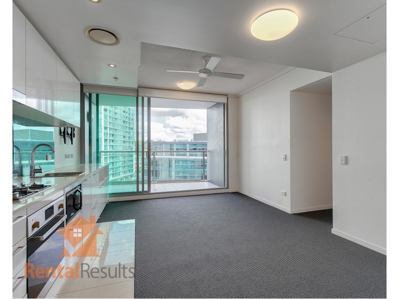 20703/8 Harbour Road, Hamilton QLD 4007