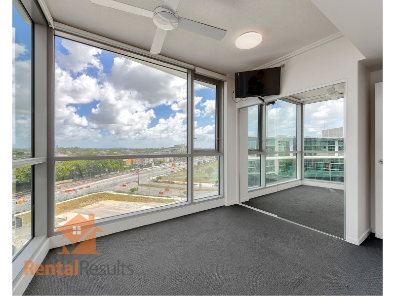 20703/8 Harbour Road, Hamilton QLD 4007