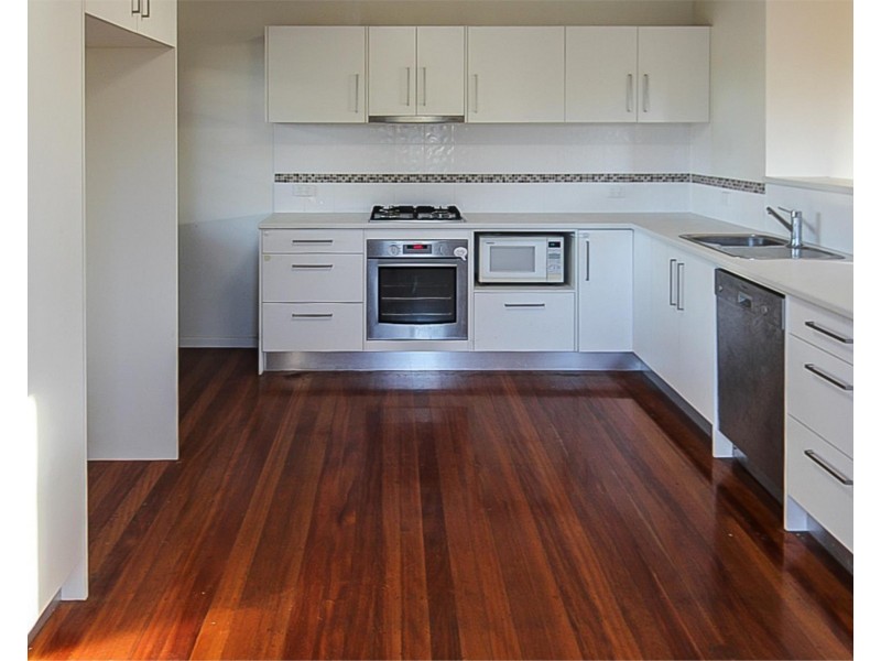 8 Burbank Street, Stafford Heights QLD 4053