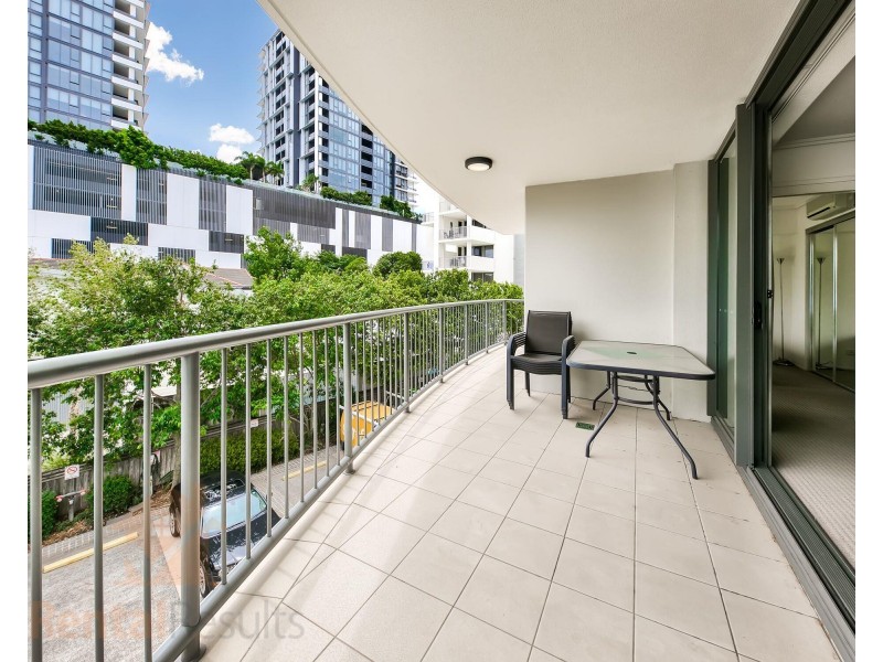 1025/18 Manning Street, Milton QLD 4064