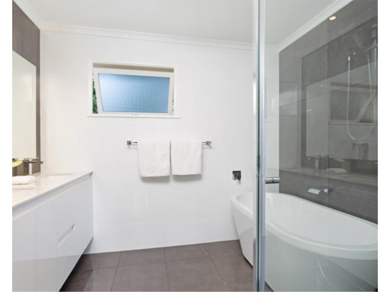 22 Lupton St, Chermside West QLD 4032