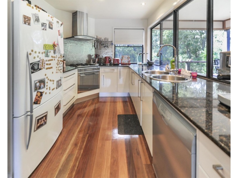 12A Hartfield Drive, Bardon QLD 4065