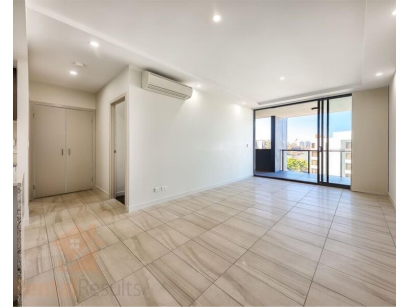 312/8 Hunt Street, Hamilton QLD 4007