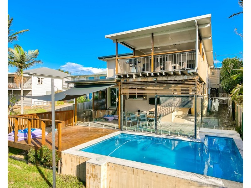 90 Erica Street, Cannon Hill QLD 4170