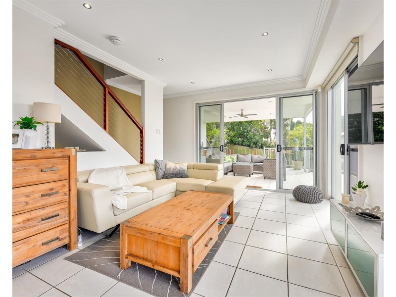 4/106 Carmody Road, St Lucia QLD 4067