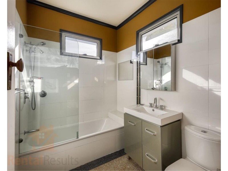 32 Eleventh Avenue, Kedron QLD 4031