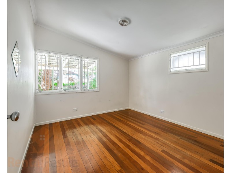 116 Central Avenue, St Lucia QLD 4067
