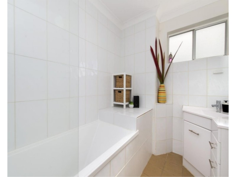 4/351 Hawthorne Road, Hawthorne QLD 4171