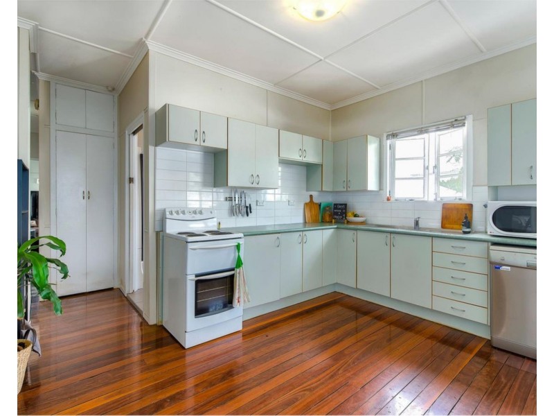 4 Thirteenth Avenue, Kedron QLD 4031