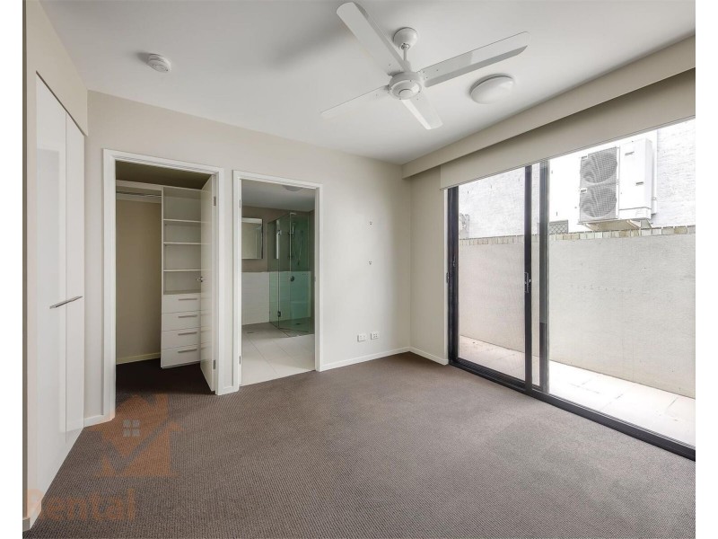 8/20 Queens Road, Taringa QLD 4068