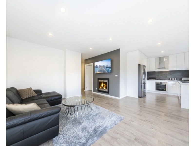 17a Laurel Street, St Albans VIC 3021