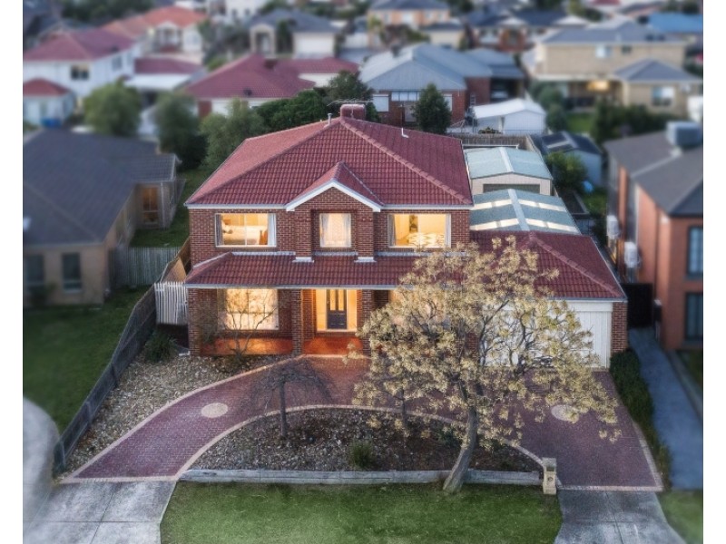 6  Barwon Street, Taylors Hill VIC 3037