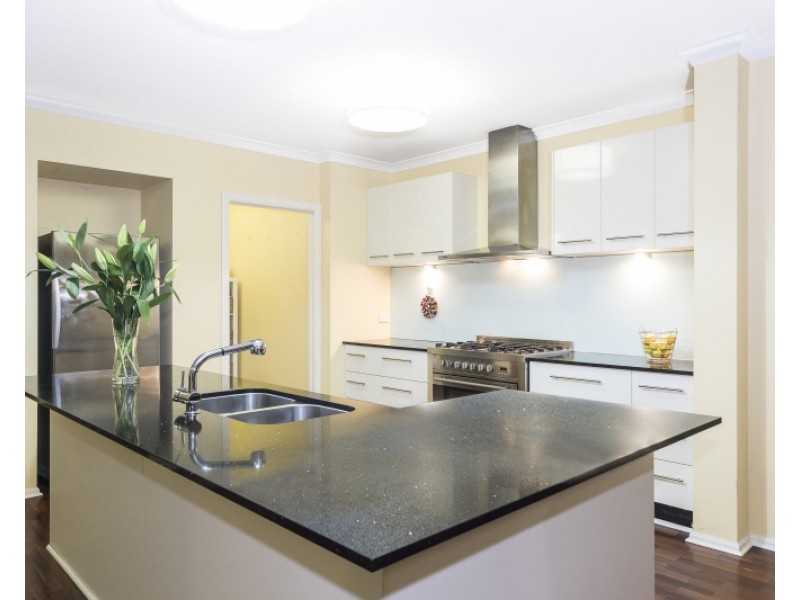 63 Arbour Boulevard, Burnside Heights VIC 3023