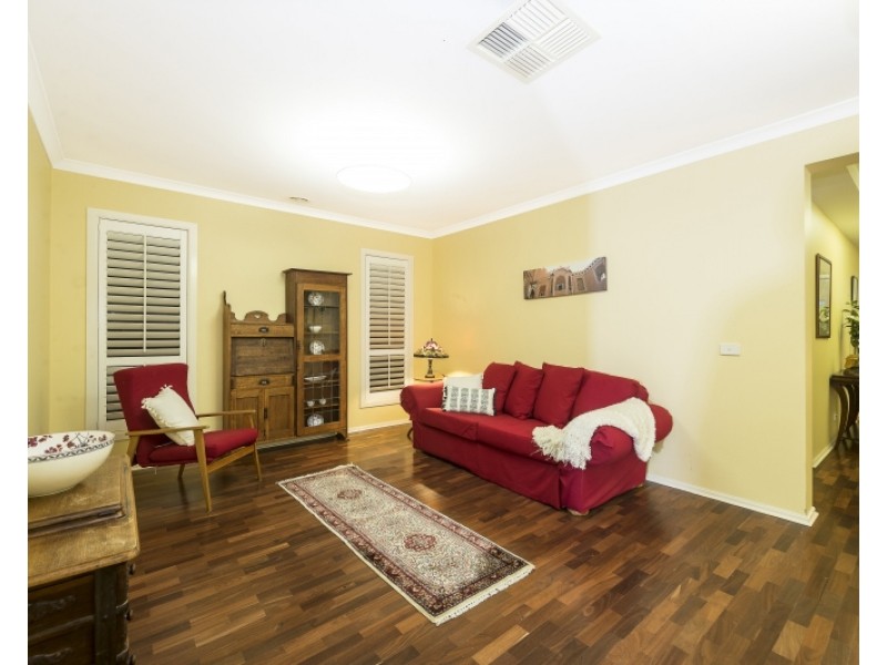 63 Arbour Boulevard, Burnside Heights VIC 3023