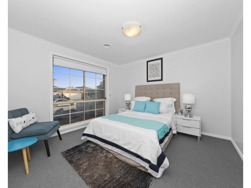 25 Marlock Way, Delahey VIC 3037