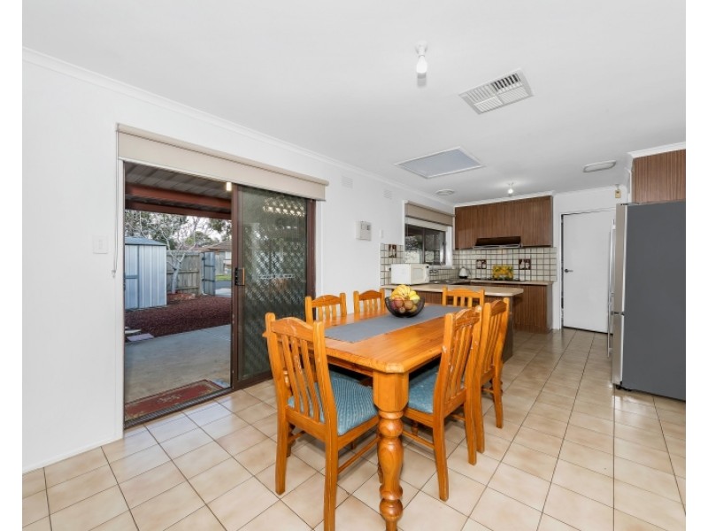 5  Tremaine Ave, Kings Park VIC 3021