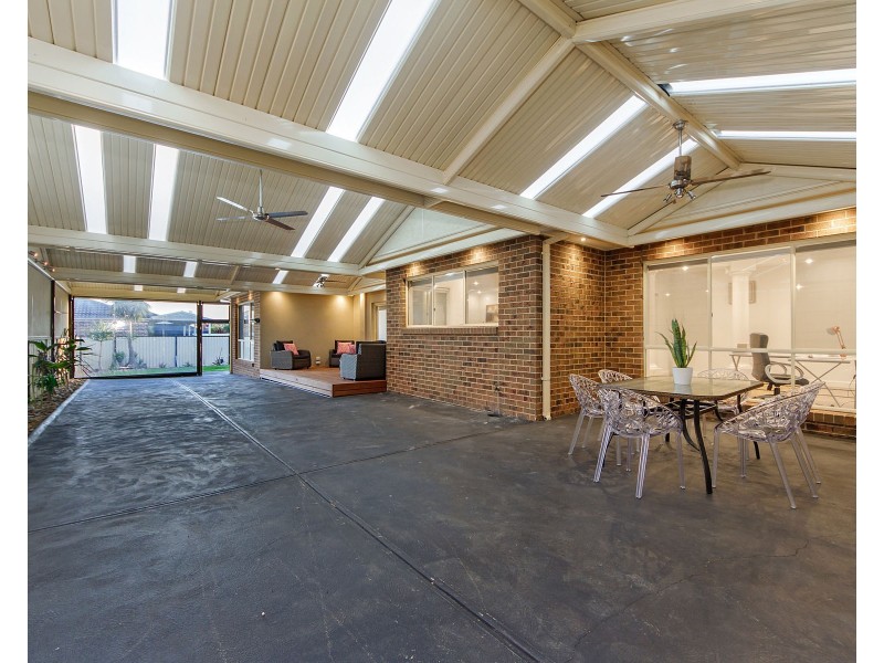 29 Loddon Drive, Taylors Hill VIC 3037