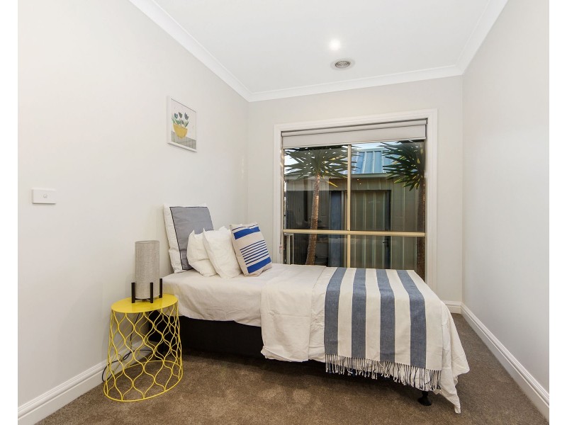 29 Loddon Drive, Taylors Hill VIC 3037