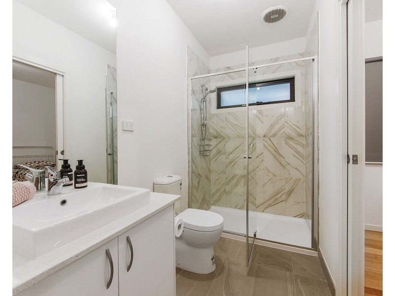 102 Allenby Road, Hillside VIC 3037