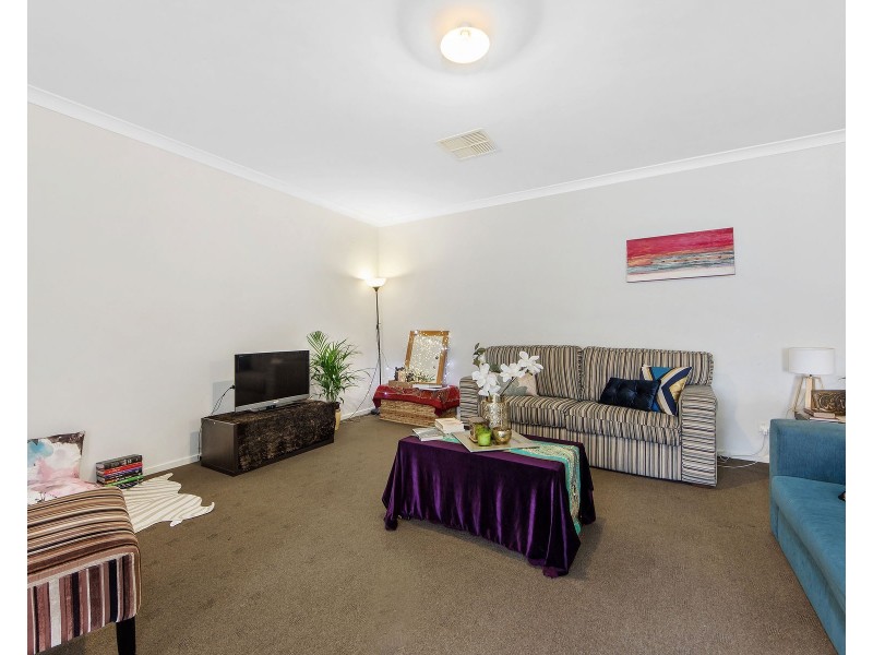 13 Slayton Road, Truganina VIC 3029