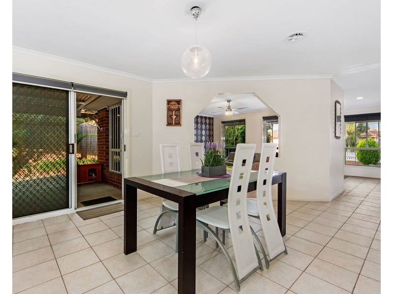 9 Pollock Court, Delahey VIC 3037