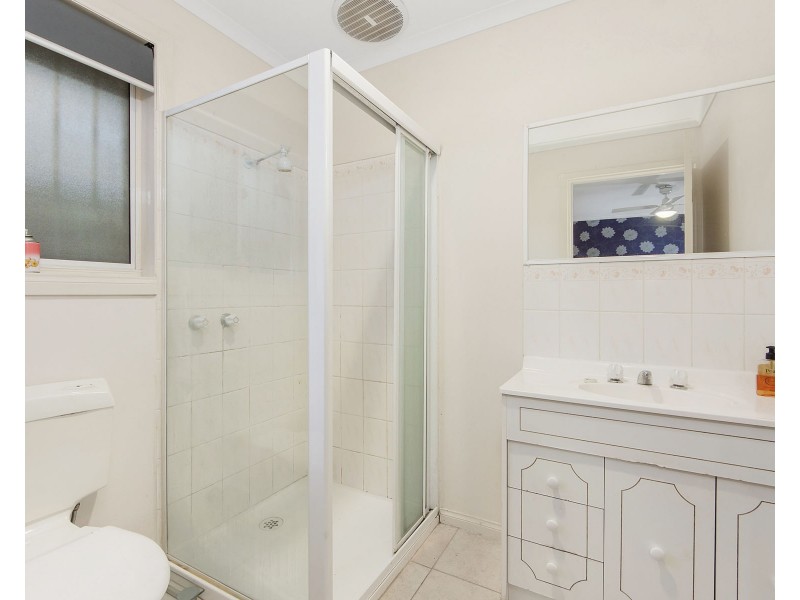 9 Pollock Court, Delahey VIC 3037