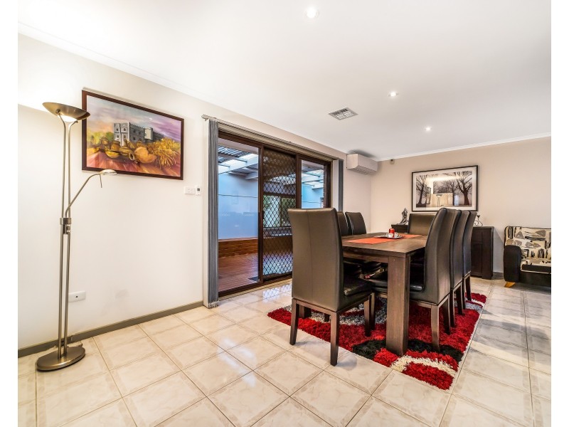 14 Poltava Walk, Delahey VIC 3037