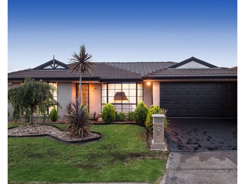 27 Anakie Walk, Delahey VIC 3037