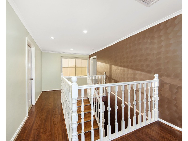 10 Rogers Close, Burnside VIC 3023