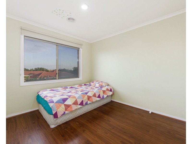 10 Rogers Close, Burnside VIC 3023