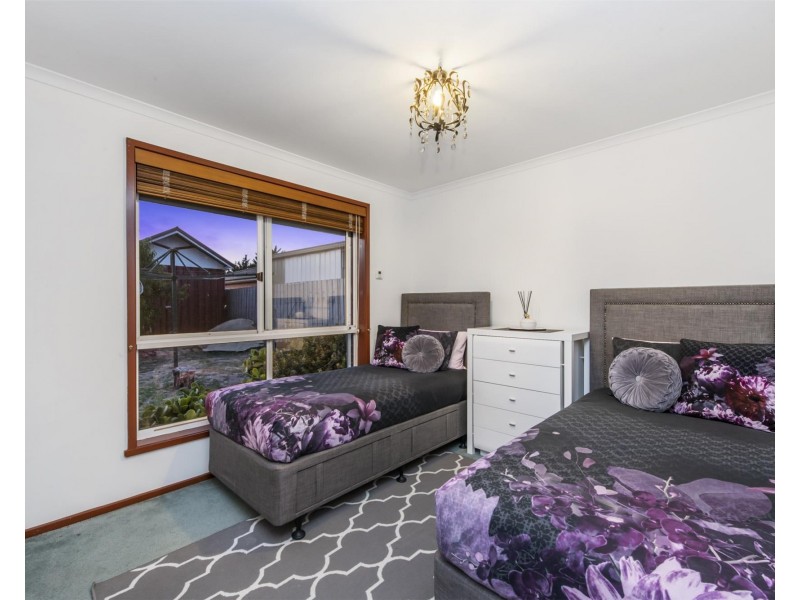 9 McNicholl Way, Delahey VIC 3037
