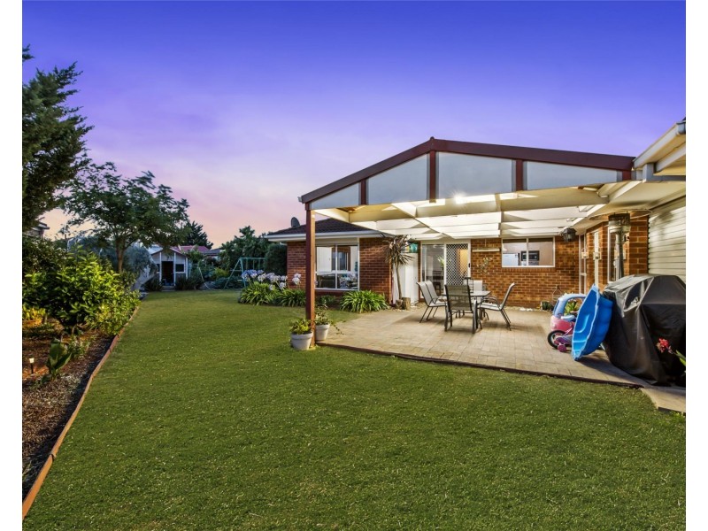 9 McNicholl Way, Delahey VIC 3037