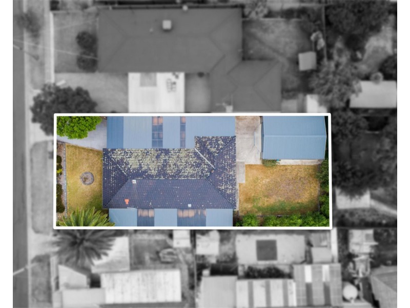 2 Bernard Drive, Melton South VIC 3338