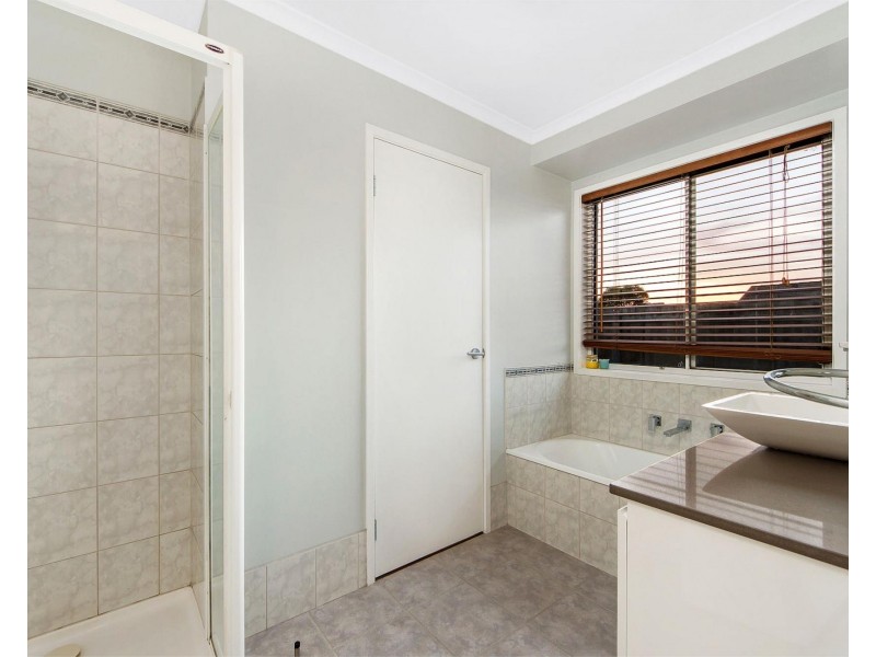 58 Allenby Road, Hillside VIC 3037