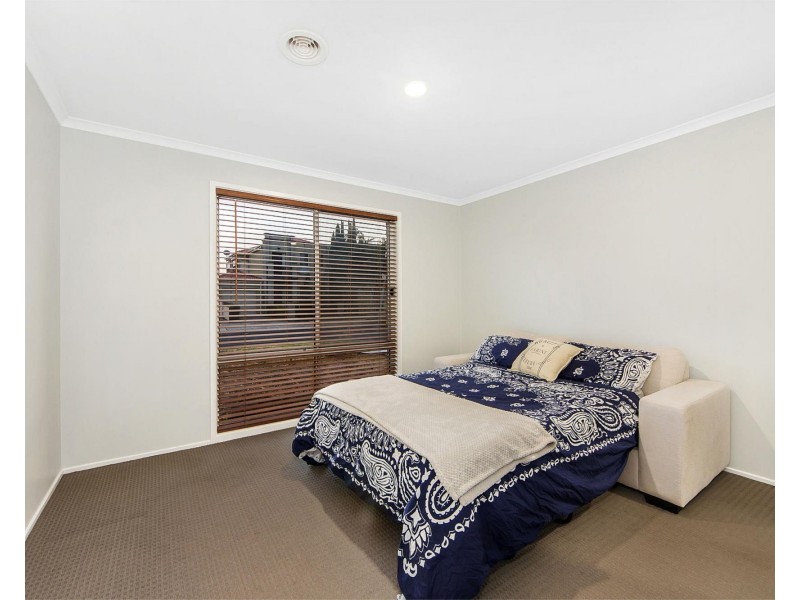 58 Allenby Road, Hillside VIC 3037